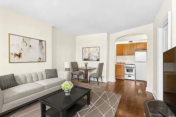 One Bedroom at 336 East Residences — photo 2
